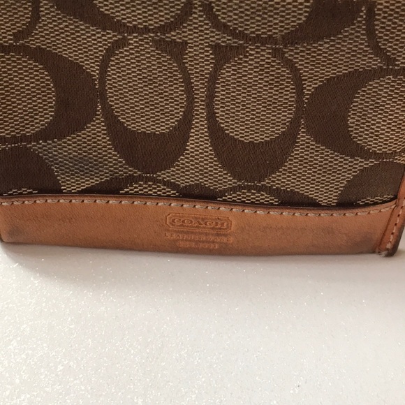 Coach coin, credit cards and key purse - Picture 3 of 3